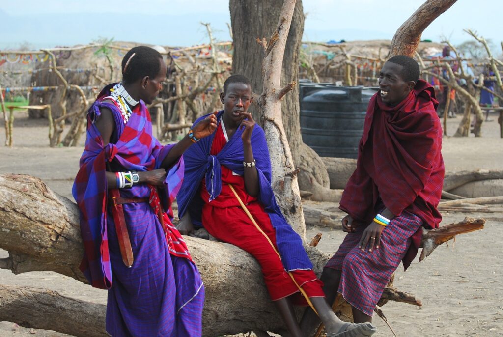maasai men 6792090 1280 (1)